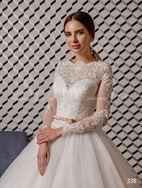 https://www.sposa-lia.com/images/stories/virtuemart/product/338       (2).jpg